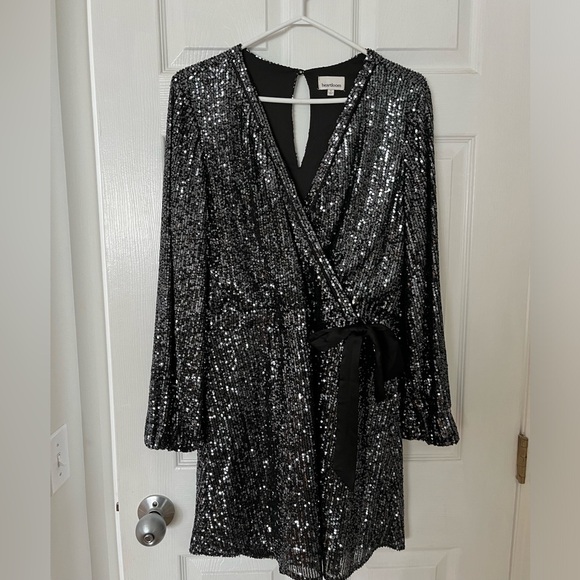 Heartloom Sequin Wrap Dress - Picture 2 of 4